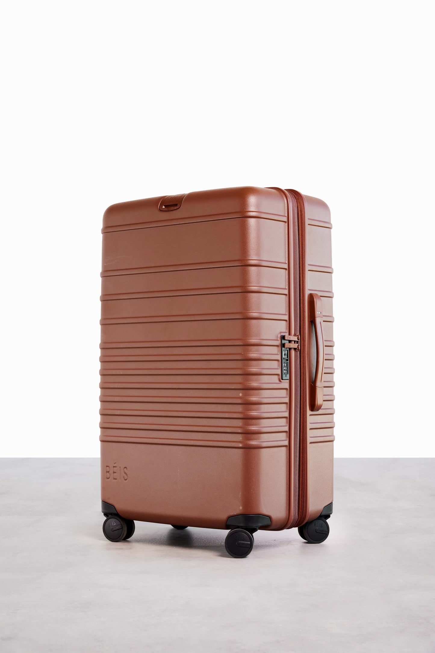 The 29" Large Check-In Roller in Maple