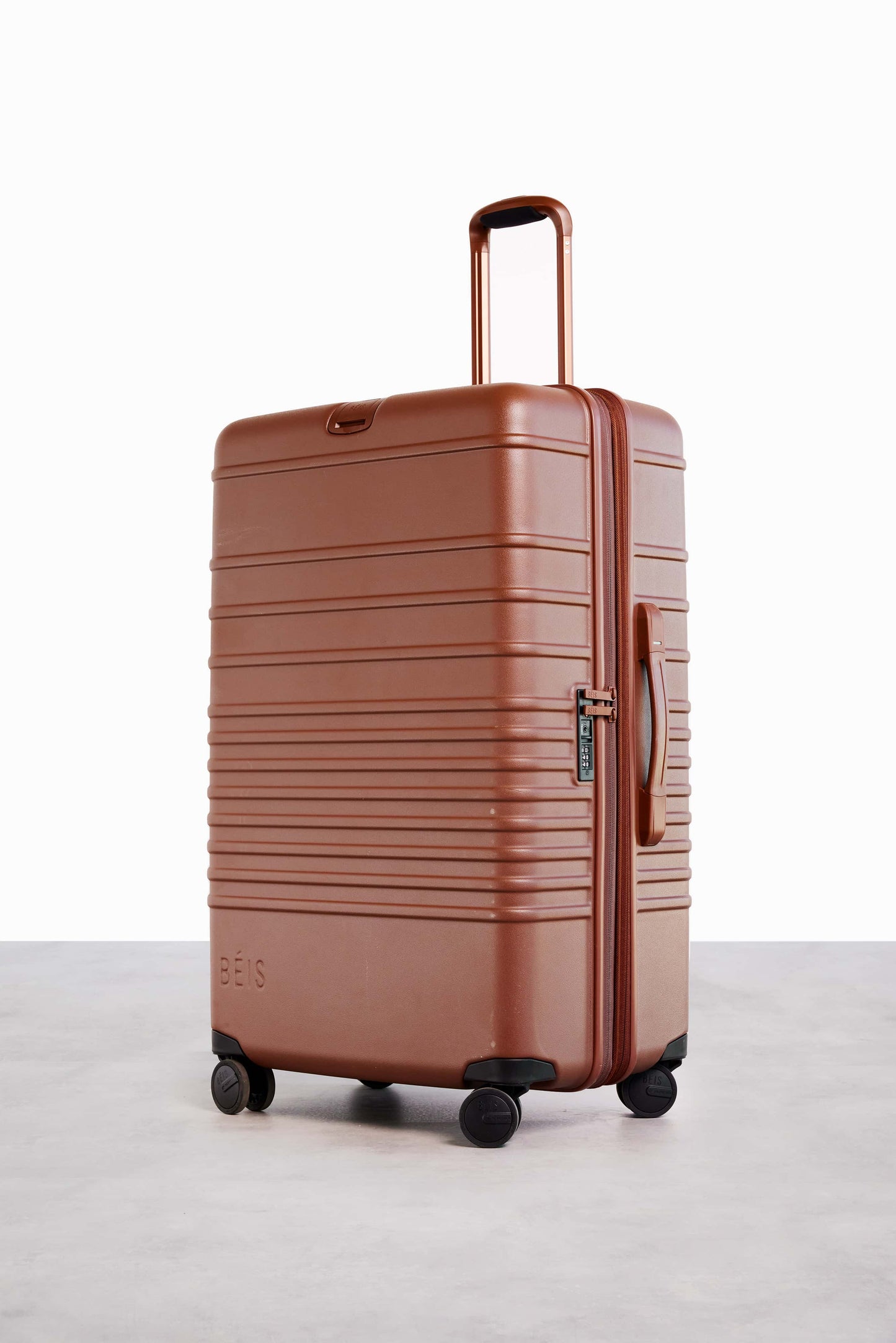 The 29" Large Check-In Roller in Maple