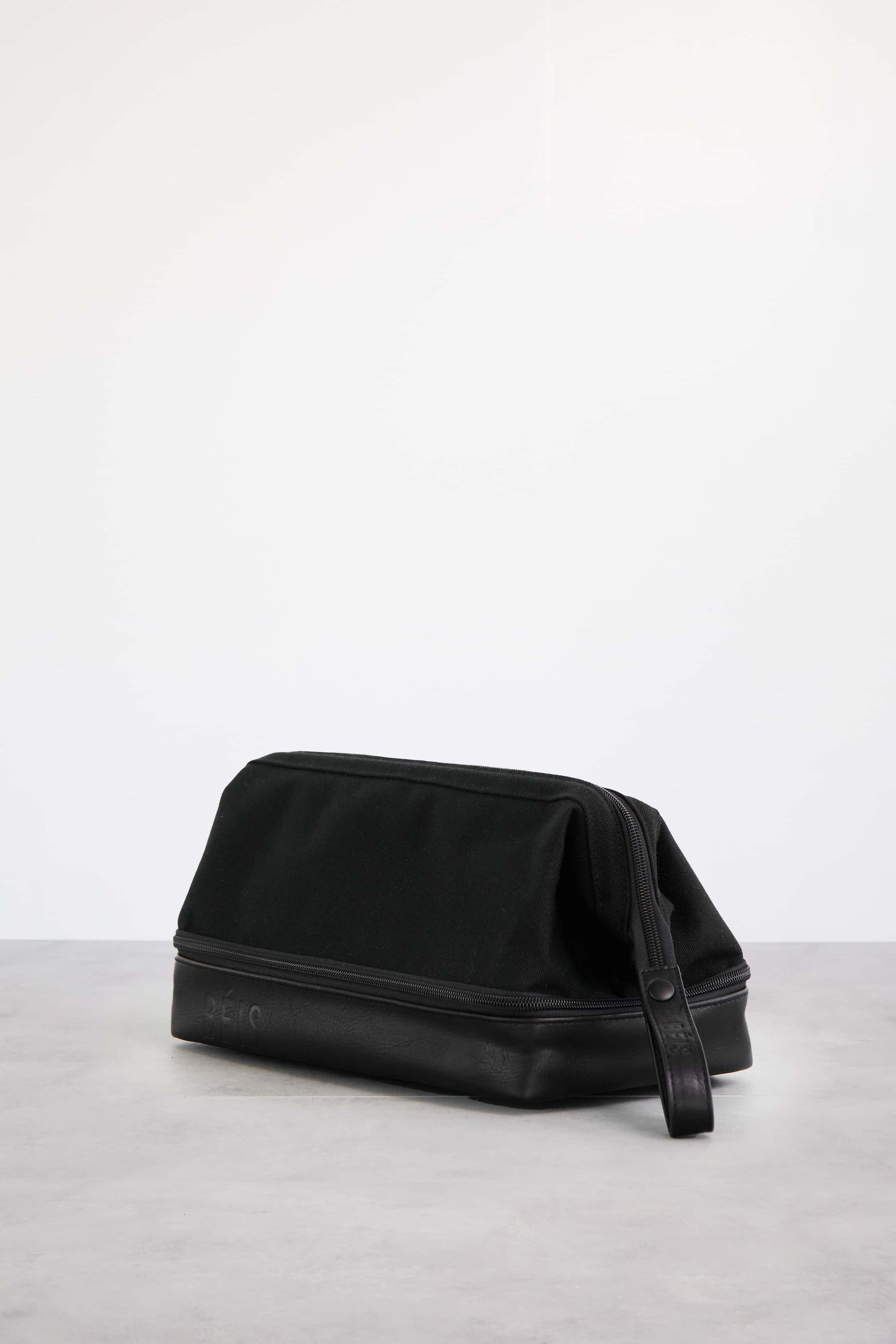 Dopp Kit Black Front
