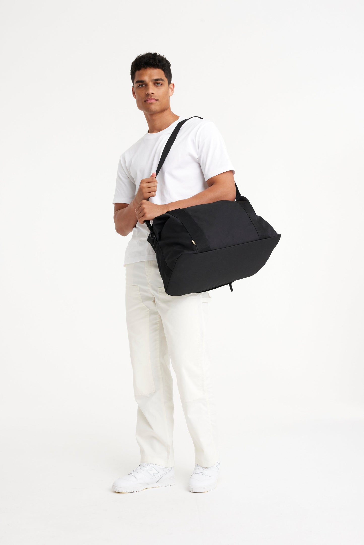 The BÉISics Duffle in Black