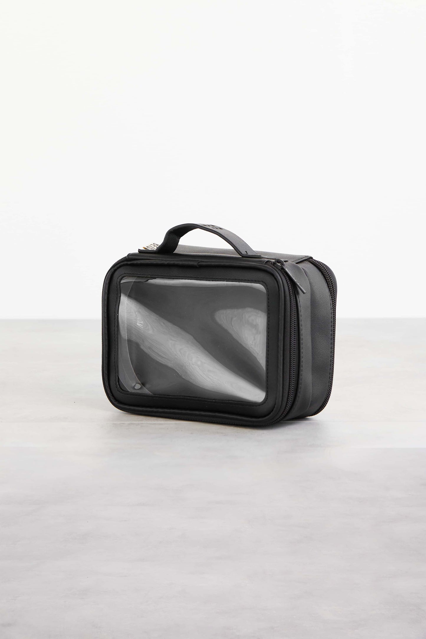 On The Go Essential Case in Black Back