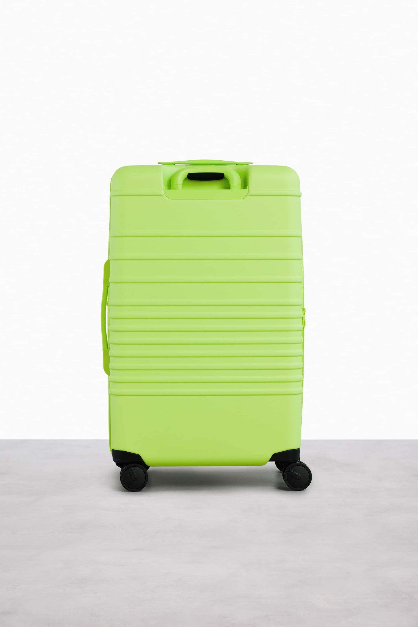 The 26" Check-In Roller in Citron