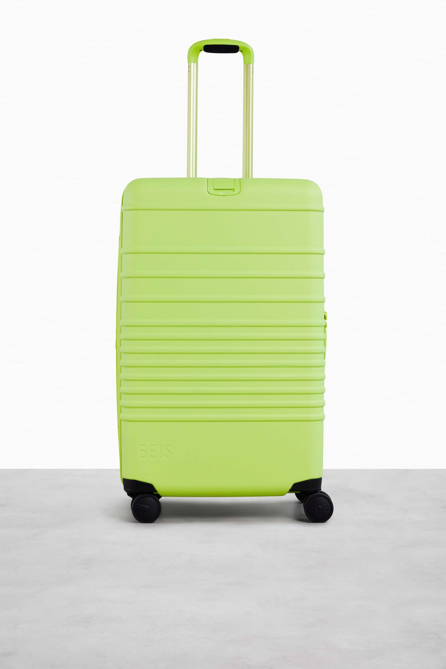 The 26" Check-In Roller in Citron