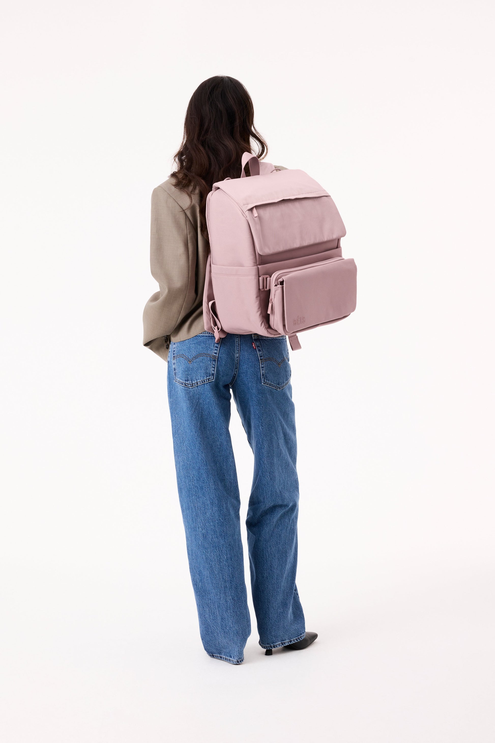 BÉIS 'The Ultimate Diaper Backpack' in Atlas Pink BÉIS 'The Ultimate Diaper Backpack' in Atlas Pink
