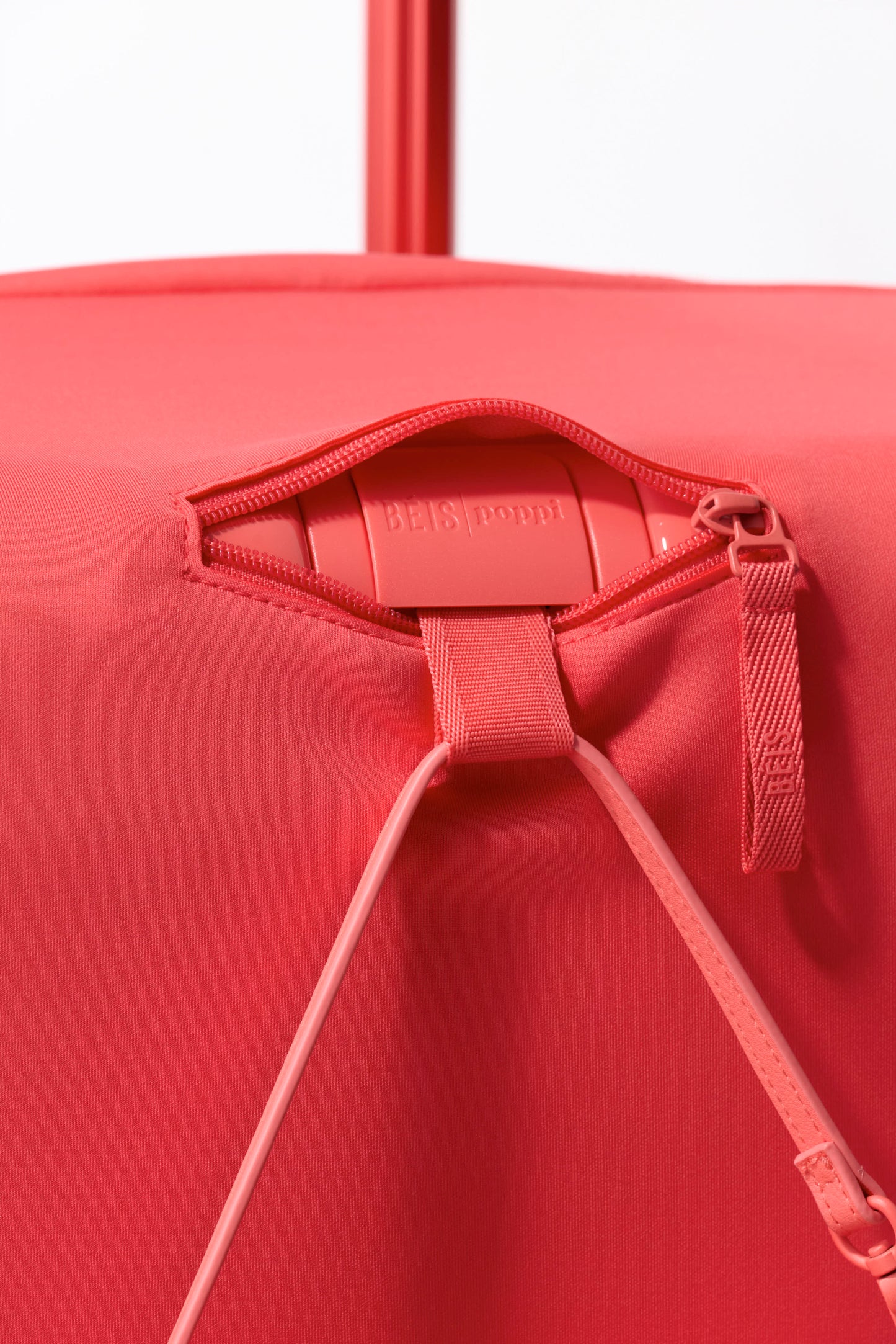 BÉIS x poppi The Large Check-In Luggage Cover in Fruit Punch