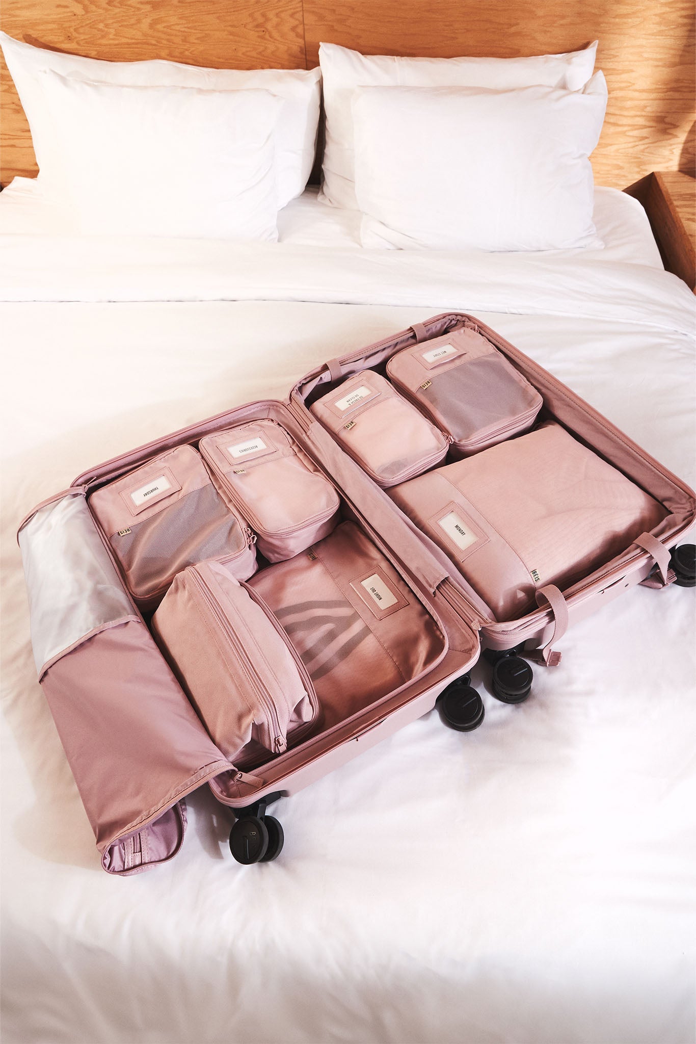 BEIS The Compression Packing Cubes 6 pc in Atlas Pink 6 Piece Set Of Packing Compression Bags For Travel