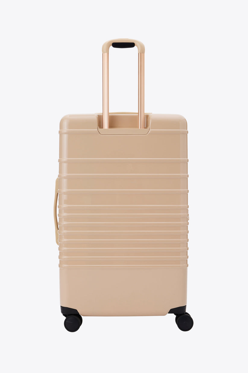 BÉIS 'The Large Check-in Roller'' in Glossy Beige - High Gloss 29 Large ...