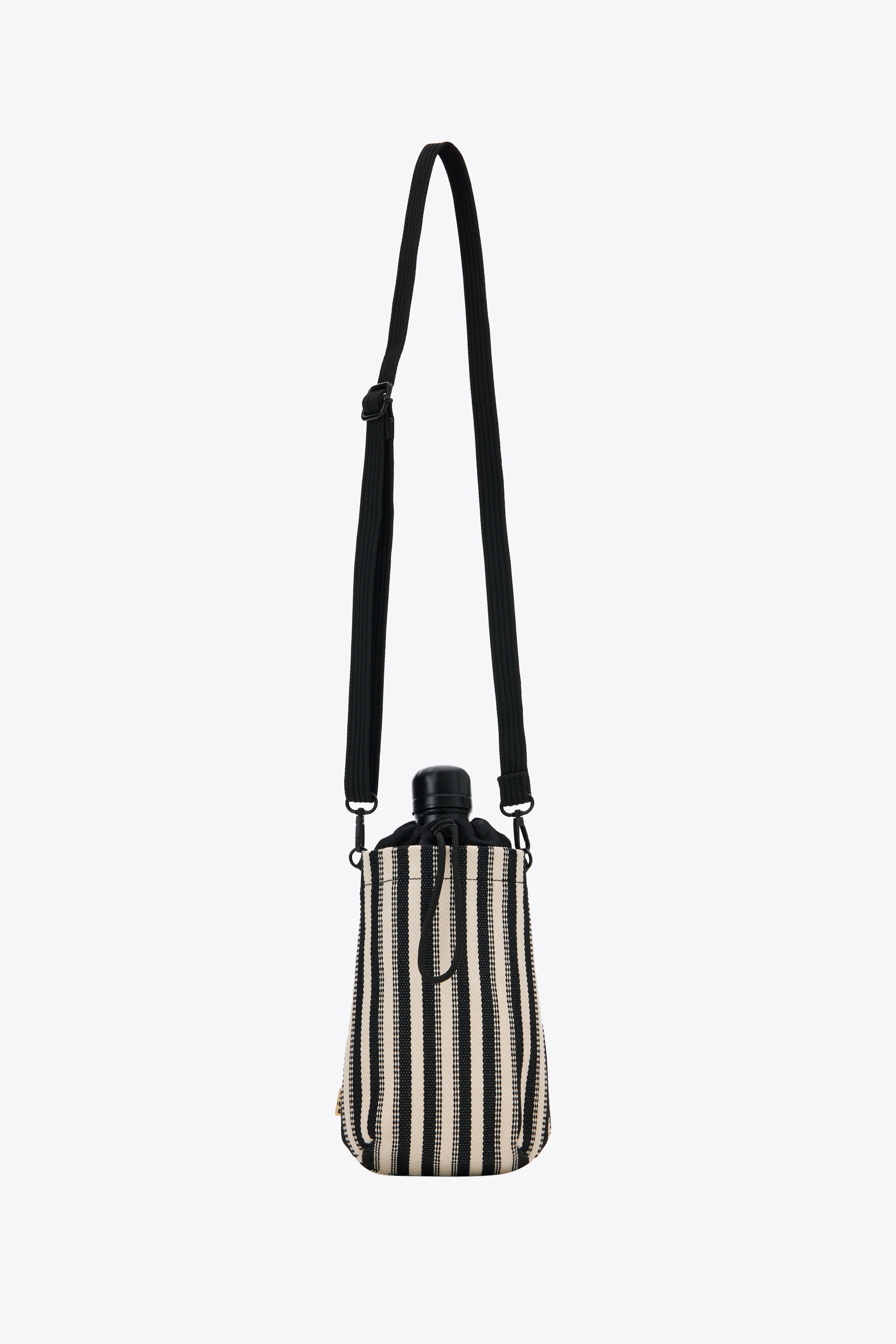 BEIS The Water Bottle Crossbody in Black Stripe Black White Striped Insulated Water Bottle Crossbody Sling