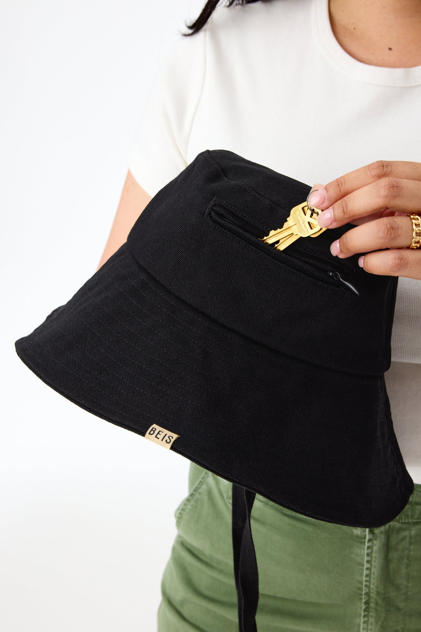 The Wide Brim Sun-Hat in Black