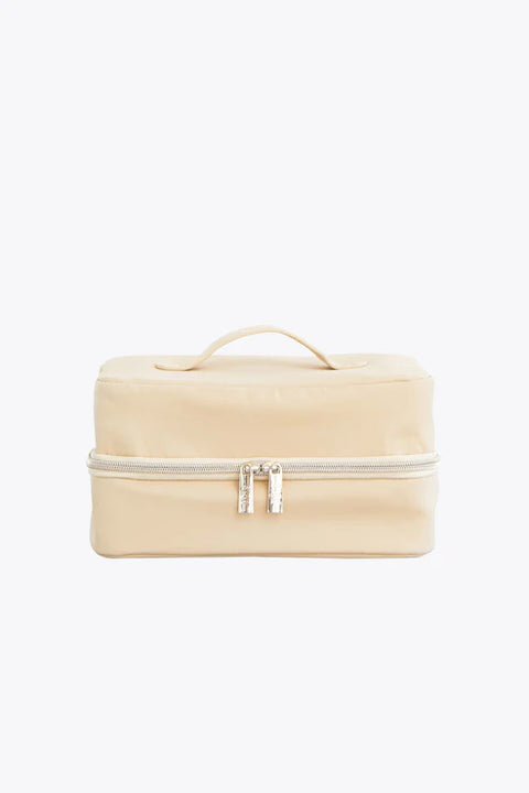 Beis Sakura the cosmetic outlet case