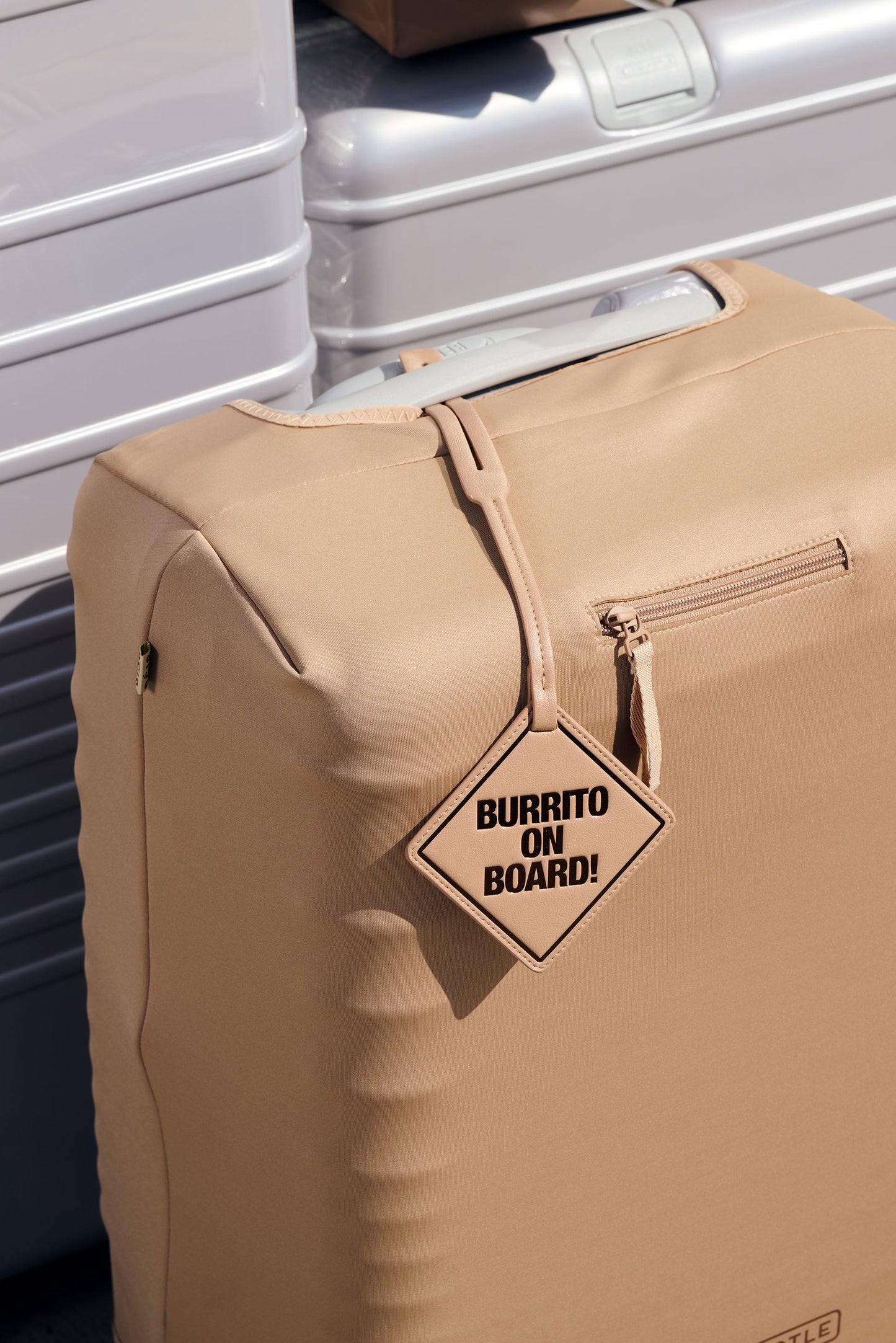 BÉIS x Chipotle The Burrito on Board Charm