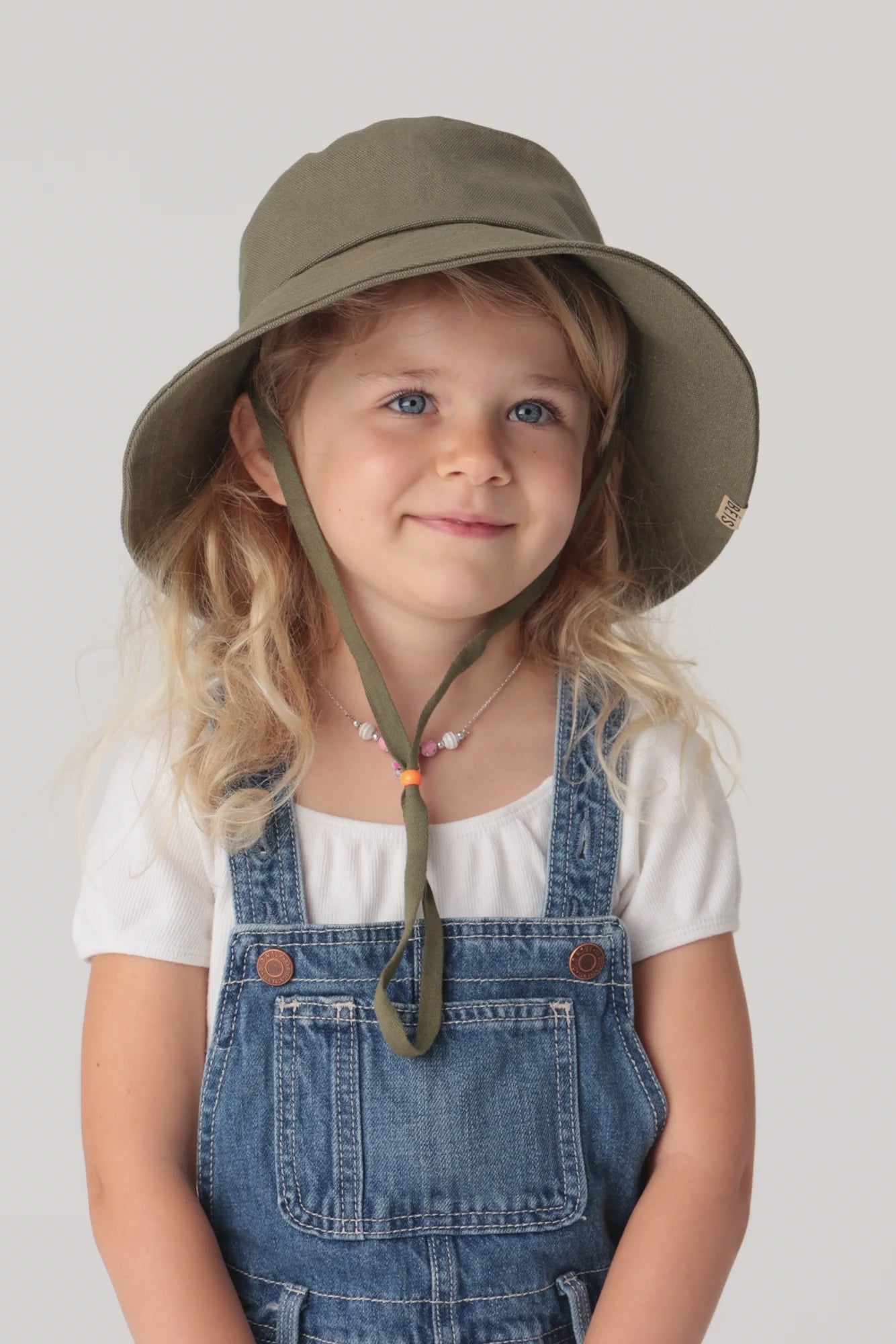 The Kids Wide Brim Sun Hat in Olive