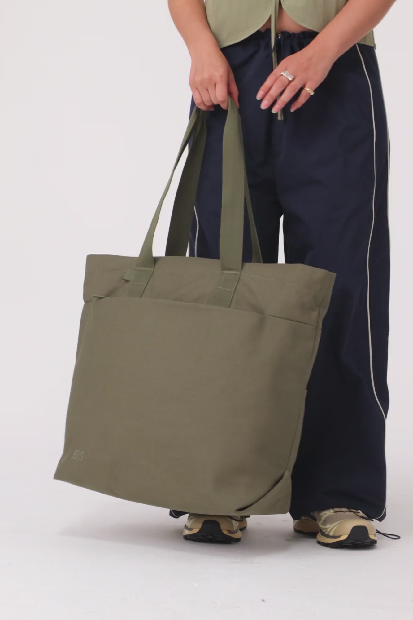 The Utility Tote in Olive