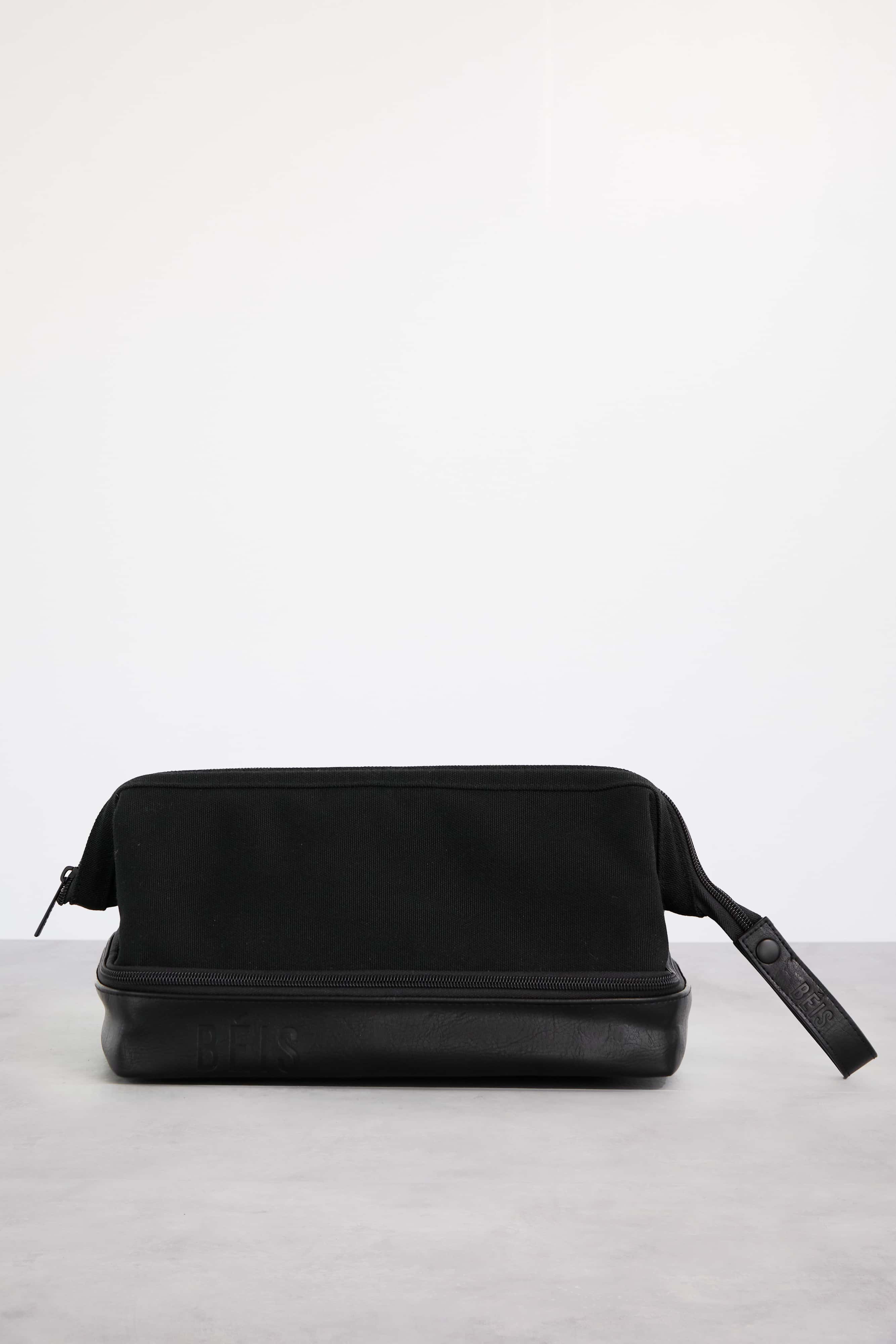 The Dopp Kit in Black