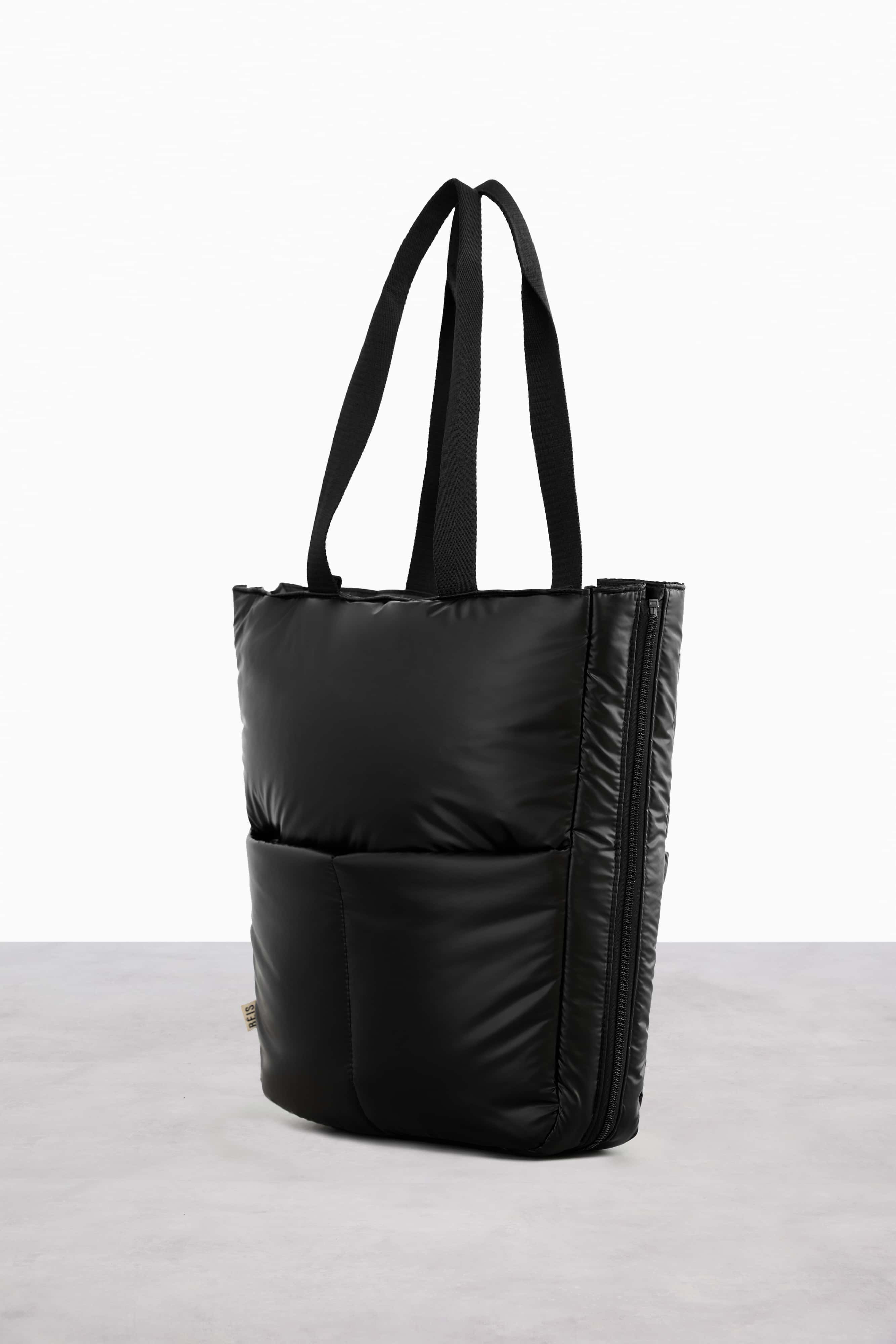 Expandable tote outlet bag