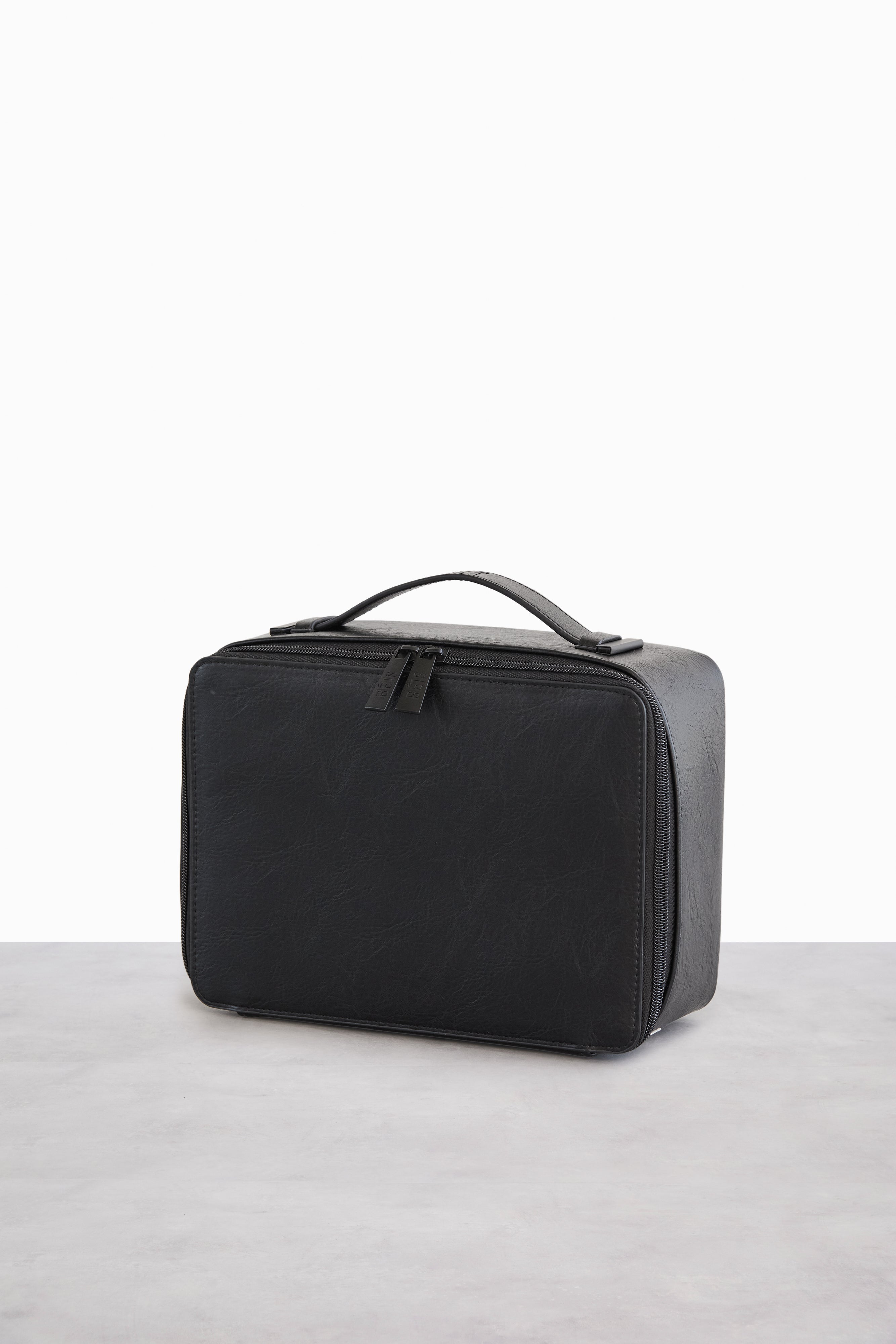 Cosmetic case deals black