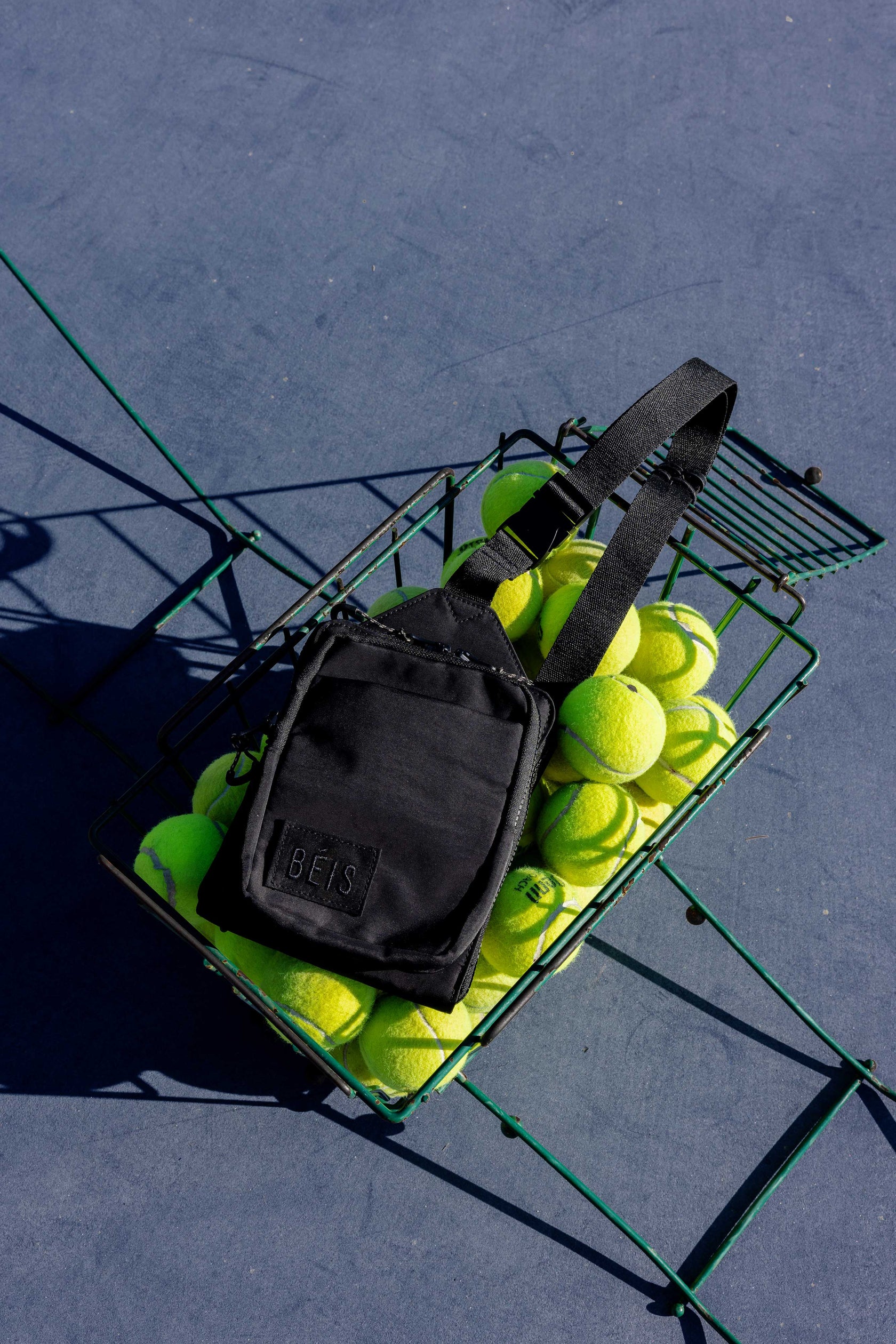 BÉIS 'The Sport Sling' in Slate - Crossbody Athletic Gym Bag | BÉIS ...